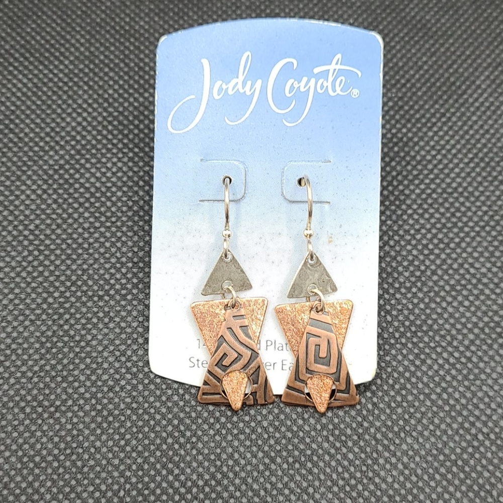 Jody Coyote Earrings NWT